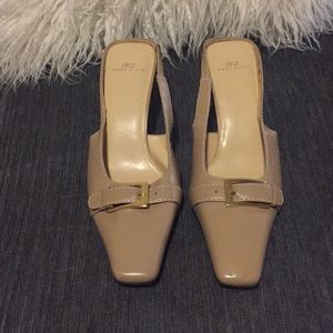 Classic Anne Klein2 Sling Back Pump